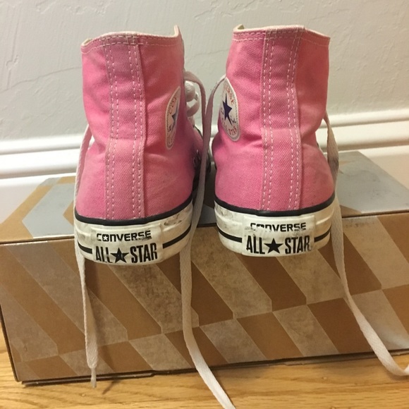Cute pink high top converse! - Picture 4 of 4